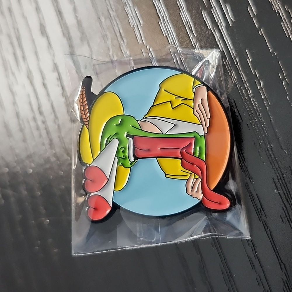 The Mask Movie Inspired Enamel Pin - Picture 4 of 4
